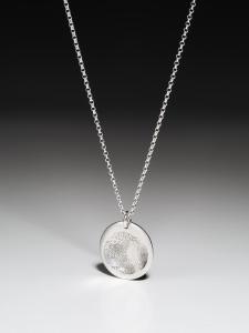 Silberkette mit mittelgroßem Nasenabdruck-Anhänger in Silber
