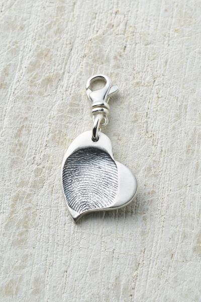 Fingerprint Herzanhänger mit Karabiner in Feinsilber